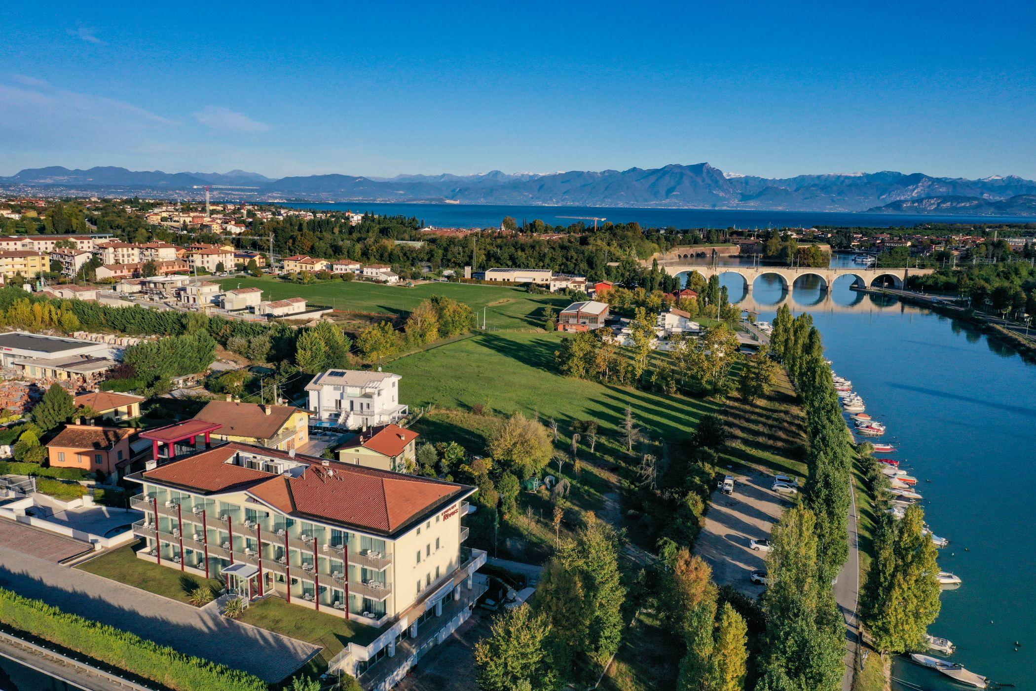 Hotel Rivus Peschiera del Garda Exteriör bild