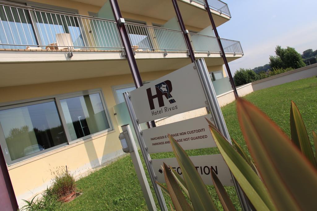 Hotel Rivus Peschiera del Garda Exteriör bild